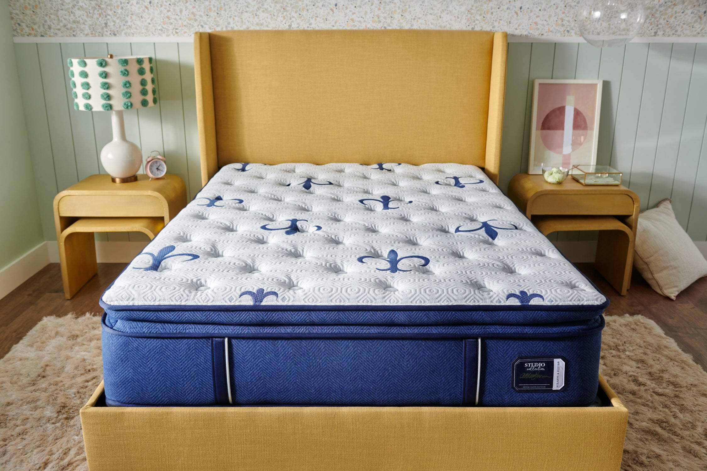 Studio Medium PT 14.5" Mattress