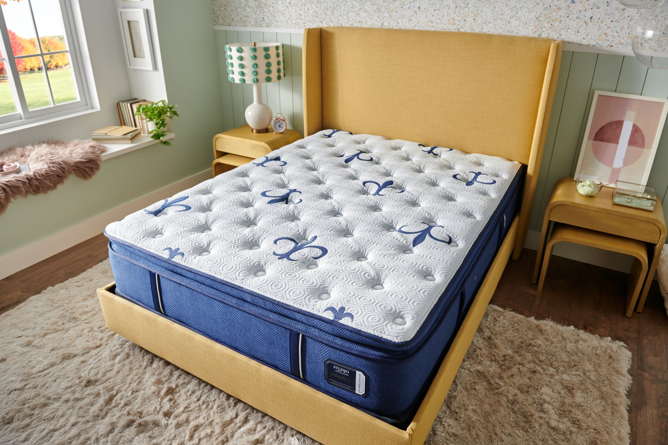 Studio Medium PT 14.5" Mattress