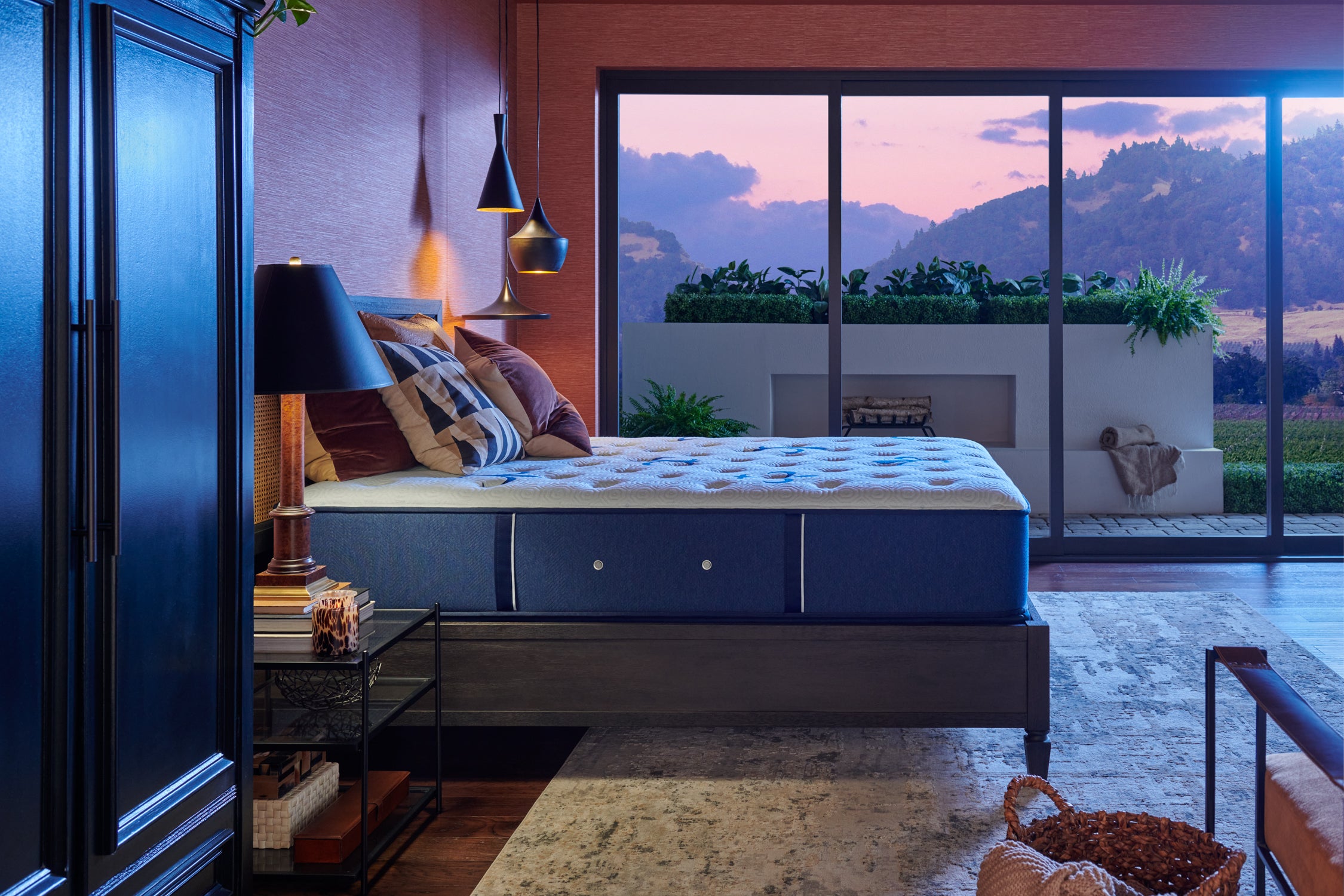 Studio Medium 14" Mattress