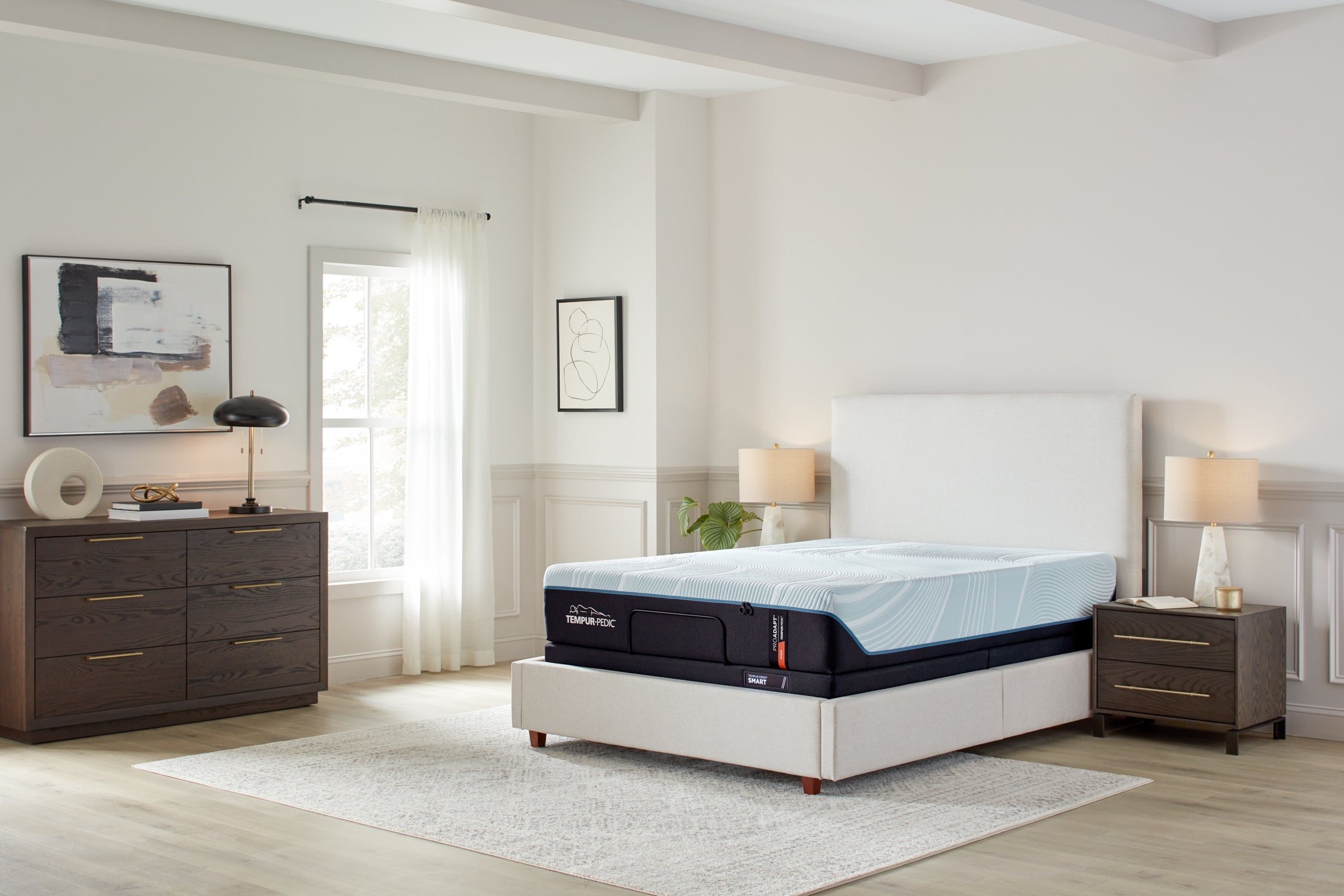 LuxeAdapt Firm 13" Mattress