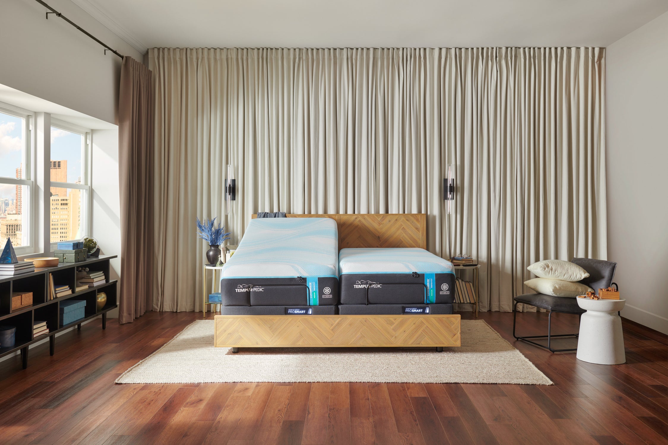 LuxeBreeze Medium Hybrid 13" Mattress